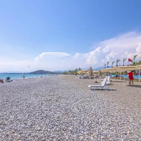 Sunset Beach Club Aqualettings Lighthouse 4 Apartamento *